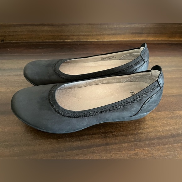 DANSKO Kristen Black Suede Ballet Flats Size 38 US 7.5-8 - Picture 3 of 10